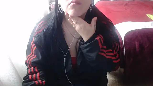 Snapshot of lady_rolinga chatting on 06/02/26, 01:24 lady rolinga online show from 06/02/26, 01:24