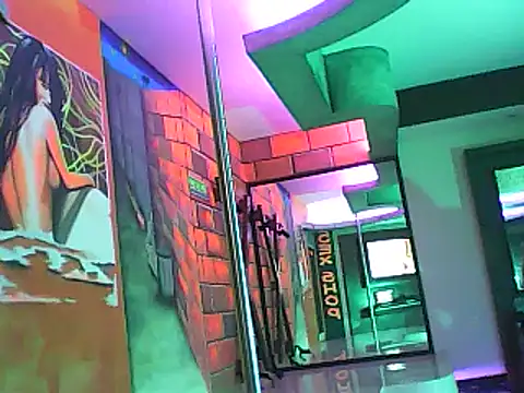 Snapshot of kandyloves chatting on 12/28/24, 08:48 kandyloves online show from 12/28/24, 08:48