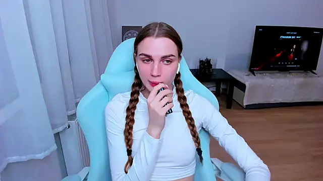 StellaLawless online show from 02/28/25, 10:50