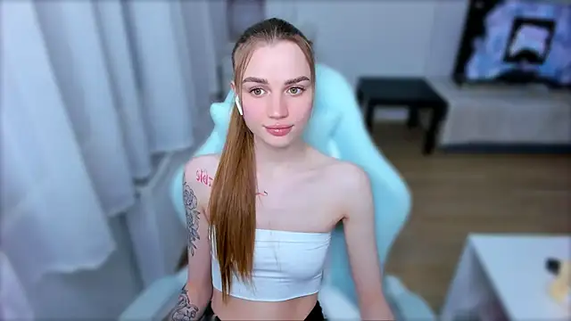 StellaLawless online show from 03/11/25, 10:09