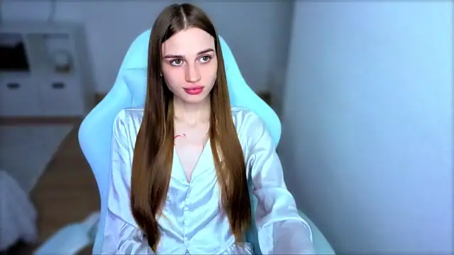 StellaLawless online show from 09/15/25, 08:53