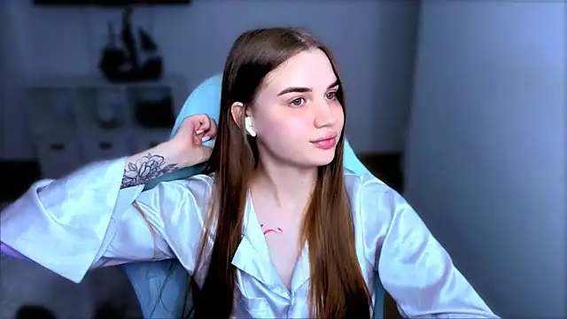 StellaLawless online show from 11/03/25, 07:48