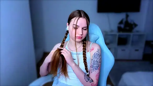 StellaLawless online show from 12/16/25, 10:26