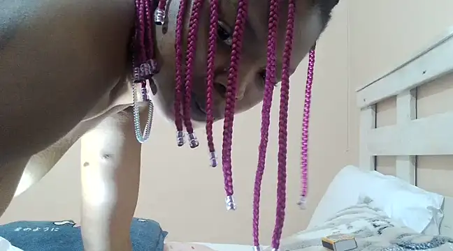 Snapshot of tropicalesen chatting on 01/02/25, 06:45 tropicalesen online show from 01/02/25, 06:45