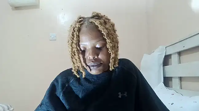 Snapshot of tropicalesen chatting on 01/08/25, 07:13 tropicalesen online show from 01/08/25, 07:13