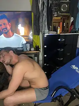 Snapshot of TheOnlyTwinTowers chatting on 02/27/25, 07:34 TheOnlyTwinTowers online show from 02/27/25, 07:34