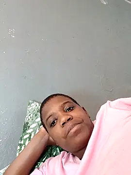 Snapshot of Bigchoccojugsxx chatting on 01/06/26, 10:41 Bigchoccojugsxx online show from 01/06/26, 10:41