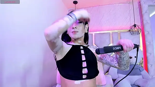 dayana harlow2 online show from 10/09/25, 07:45