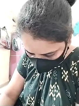 Snapshot of Ruksar-Pathan chatting on 01/10/25, 07:35 Ruksar-Pathan online show from 01/10/25, 07:35