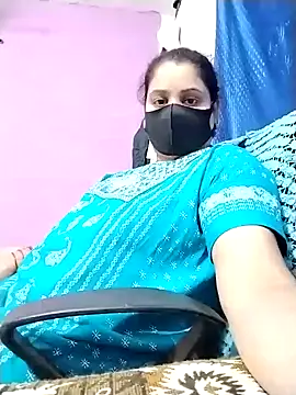 Snapshot of Ruksar-Pathan chatting on 01/11/25, 09:47 Ruksar-Pathan online show from 01/11/25, 09:47