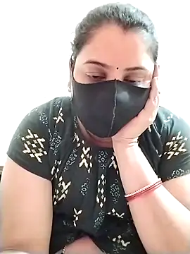 Snapshot of Ruksar-Pathan chatting on 02/15/25, 11:06 Ruksar-Pathan online show from 02/15/25, 11:06