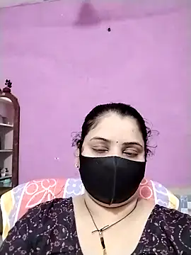 Snapshot of Ruksar-Pathan chatting on 09/18/25, 10:39 Ruksar-Pathan online show from 09/18/25, 10:39