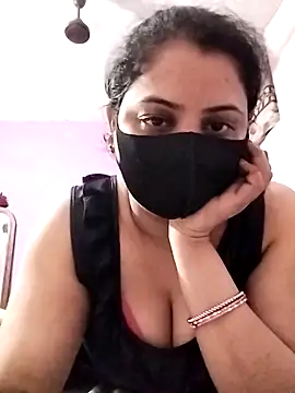 Snapshot of Ruksar-Pathan chatting on 10/07/25, 08:06 Ruksar-Pathan online show from 10/07/25, 08:06