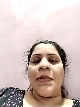 Snapshot of Ruksar-Pathan chatting on 10/19/25, 08:26 Ruksar-Pathan online show from 10/19/25, 08:26