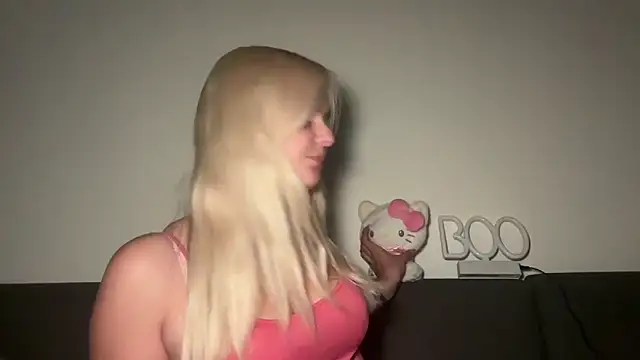 Allylove03 online show from 06/04/26, 02:50