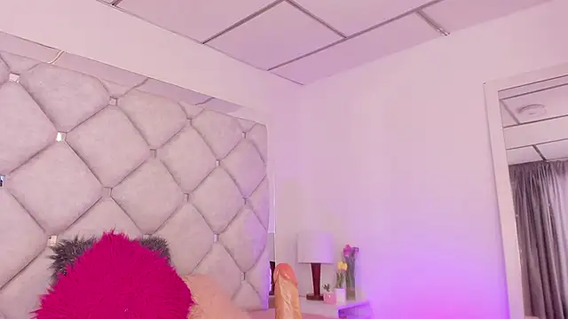 alessiaferry online show from 02/28/25, 05:59