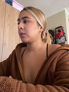 Miabonnett  online show from 06/01/26, 02:52