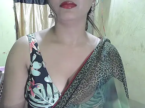 Model-Tanya online show from 10/25/25, 06:57