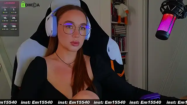 Snapshot of Emili1- chatting on 01/22/25, 09:35 Emili1- online show from 01/22/25, 09:35