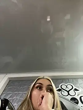 emma oxford online show from 01/24/25, 02:39