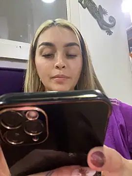 emma oxford online show from 01/31/25, 03:09