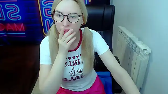 kerakiss877 online show from 02/25/25, 08:19