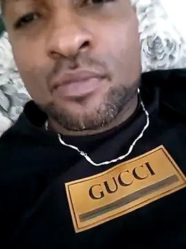 Snapshot of Beto0815 chatting on 02/10/26, 04:44 Beto0815 online show from 02/10/26, 04:44