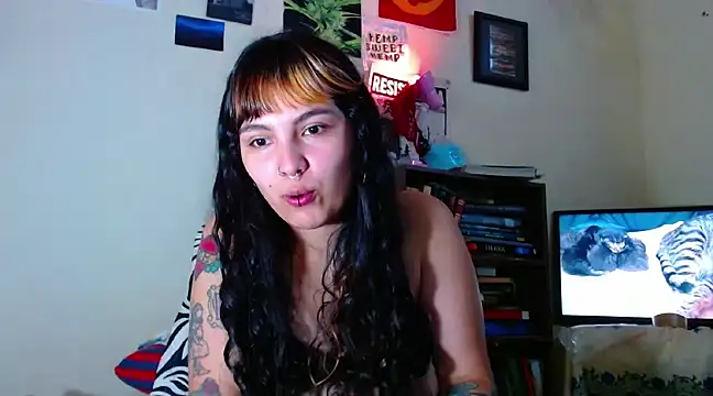 sweetiee mary online show from 02/18/25, 05:10