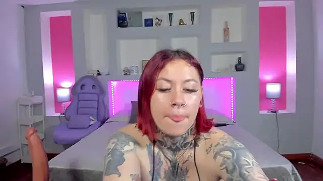 ViolettaBaker  online show from 12/30/24, 07:11