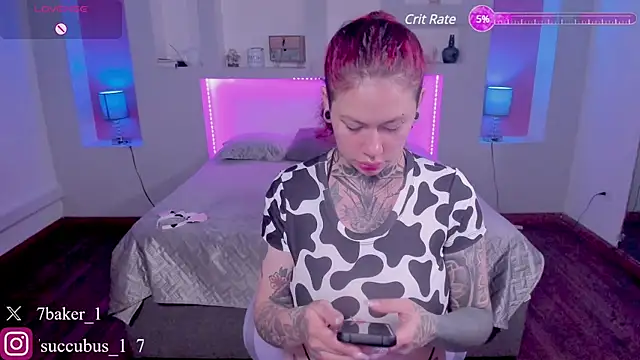 ViolettaBaker  online show from 03/13/25, 07:39