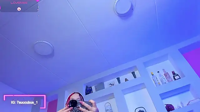 Snapshot of ViolettaBaker_ chatting on 03/06/26, 07:54 ViolettaBaker online show from 03/06/26, 07:54