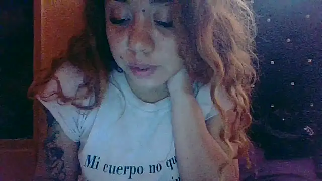 Snapshot of Jennxdolls chatting on 04/17/26, 04:54 Jennxdolls online show from 04/17/26, 04:54