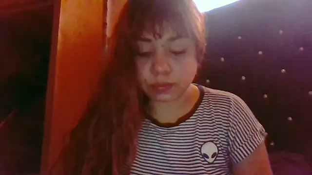 Snapshot of Jennxdolls chatting on 04/27/26, 07:01 Jennxdolls online show from 04/27/26, 07:01