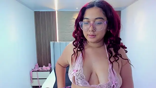 MADISON ROWAN1 online show from 05/11/26, 03:45