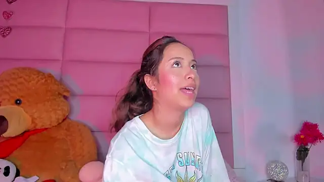 little-Emma online show from 02/08/25, 06:12