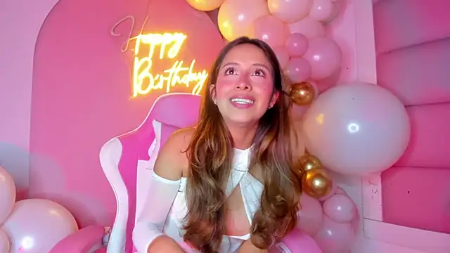 little-Emma online show from 02/22/25, 09:23