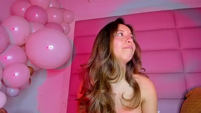 little-Emma online show from 02/23/25, 09:44