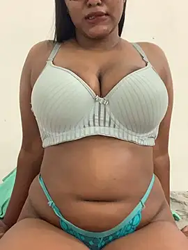 Snapshot of sweety_yehara chatting on 03/05/26, 06:04 sweety yehara online show from 03/05/26, 06:04