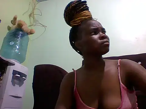 sexxyqueenn22 online show from 11/02/25, 12:46