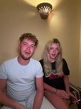 Snapshot of NickyGold_Official chatting on 03/12/26, 07:20 NickyGold Official online show from 03/12/26, 07:20