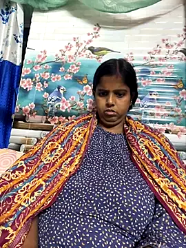 Beauty-queen online show from 11/30/25, 11:03