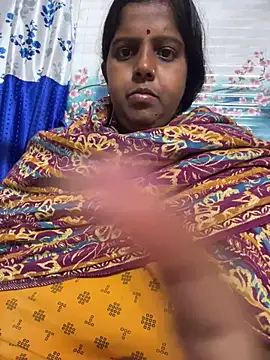 Beauty-queen online show from 02/21/26, 12:50