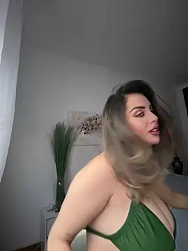 Alirawrz online show from 12/15/25, 08:18