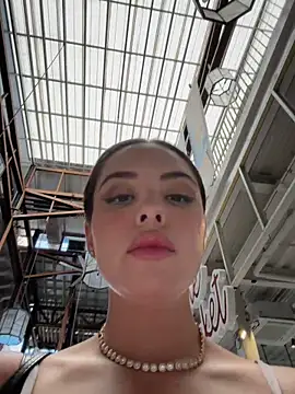 Snapshot of Alirawrz chatting on 03/15/26, 03:23 Alirawrz online show from 03/15/26, 03:23