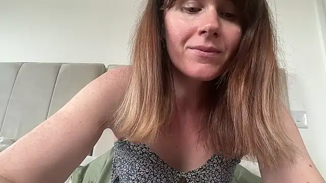 Snapshot of redheadrosie69 chatting on 06/17/26, 09:12 redheadrosie69 online show from 06/17/26, 09:12