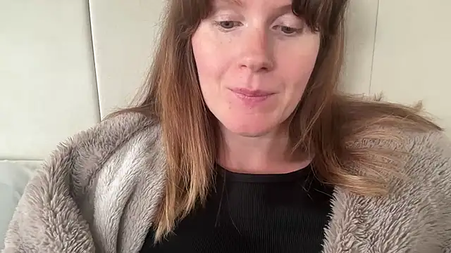redheadrosie69 online show from 07/03/26, 09:59