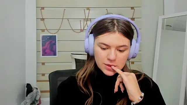 Josephine Kiss online show from 02/08/25, 01:33