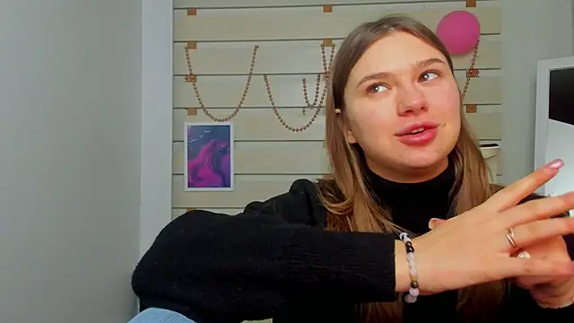 Josephine Kiss online show from 02/13/25, 09:06