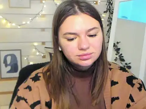 Josephine Kiss online show from 11/24/25, 02:06