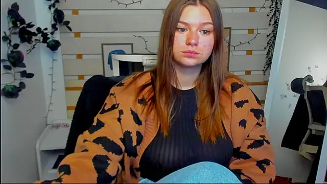 Josephine Kiss online show from 04/26/26, 07:28
